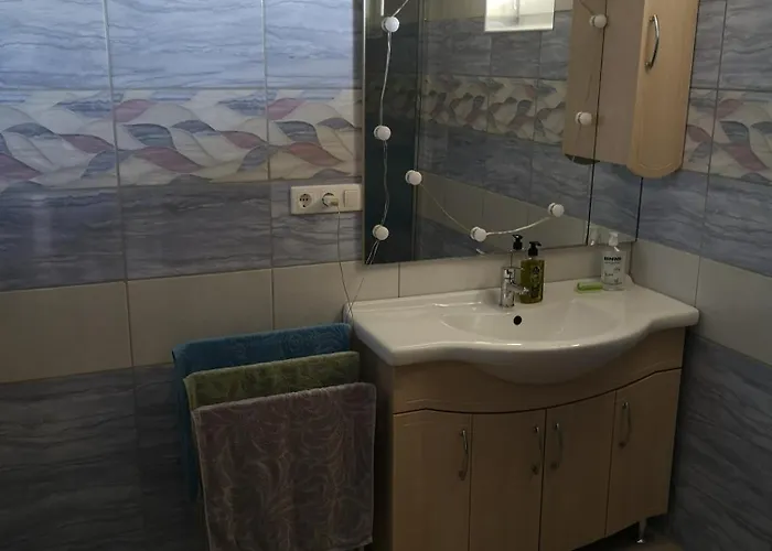 Apartament Ezuestfenyo Vendeghaz