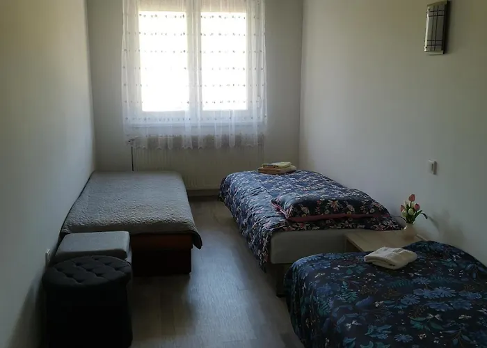 Ezuestfenyo Vendeghaz Sárvár