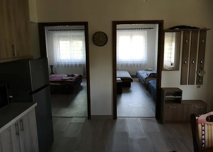 Ezuestfenyo Vendeghaz Apartament